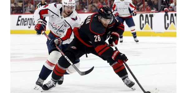 Carolina Hurricanes se v play-off vyvíjí tak dobře Carolina Hurricanes se v play-off vyvíjí tak dobře